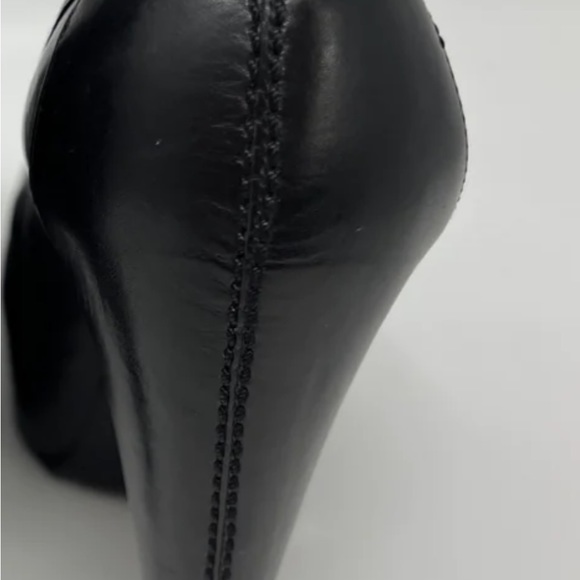Balenciaga black leather pristine condition. Soles have been rubbers - Picture 13 of 16